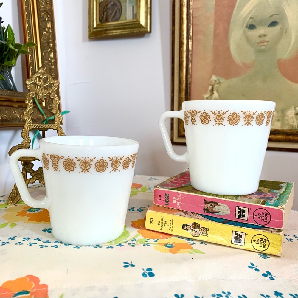 Vintage Pyrex D Handle Mugs Butterfly Gold Set of 2 Milk Glass Coffee Cups